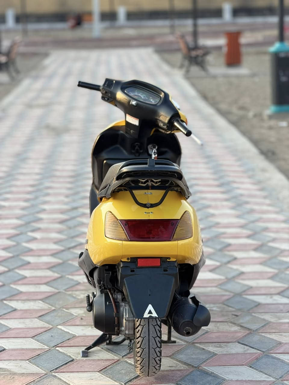 سلام عليكم سبيسي ياباني للبيع
اول فتحه بوش وبستم كابريتر بلاد تخم تاير جديد 

متواجد فقط اتصال… ***********
