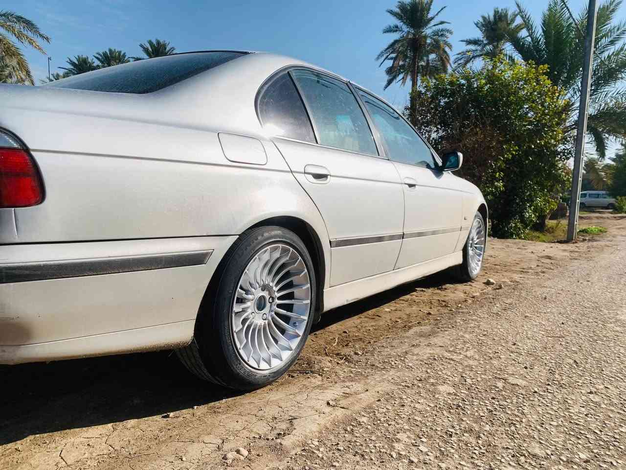 تخم ويل البينا للبيع او مراوس
حجم 17 تو سايز 
تايرات نضاف 
وياله مصلحات


**إذا كنت صاحب هذا الإعلان وتريد حذفه لأي سبب، رجاءا أرسل رسالة إلى الدعم الفني**