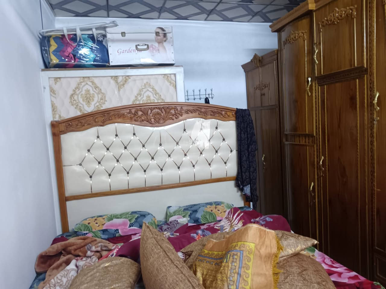 البيع غرفة صاج ستخدام شهرلعنوان ديالى ***********
