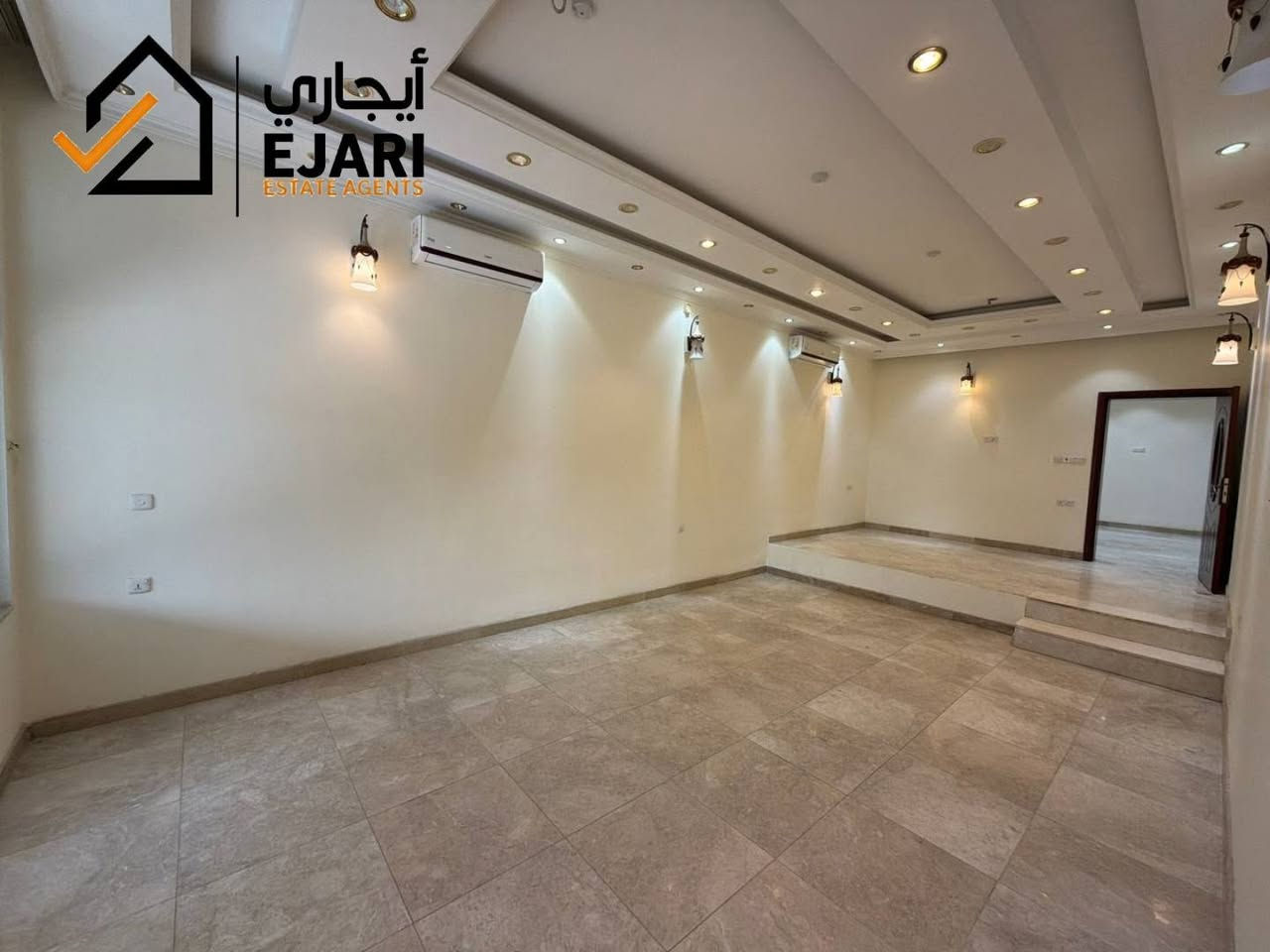 اعلان ايجار 
Ejari  إيجاري 
يوجد منزل للايجار  كبير حي حطين فرع هادئ سكني يتكون من ٣ وحدات سكنيه جدا راقي ممكن سكن ٣ عوائل 
مجهز سبالت +كاونترات مطبخ 
يحتوي طابق الارضي ٤ غرف +صاله +هول +حمام عدد٤ +لوندري مخزن +مطبخ حديقه صغيره +كراج 
طابق الاول يحتوي وحده سكنيه عدد ٢  كل واحده تحتوي صاله +مطبخ +حمام + غرفتين +مخزن +بالكون كبير 
ليش تختاره؟
✔️ مناسب جداً لتقسيمه بين أكثر من عائلة
للاستفسار  ***********
اذا مهتم بالسعر اكتب رقم 19 سوف يتم الرد خلال ثواني 
نقدم خدمه  اداره العقارات في جميع مناطق بغداد في حاله انك مشغول او امسافر وماعندك وكت اتابع البنايه او اي عقار يمنه الحل ايجاري بديل  
يلبي طلبك وانت مكانك بطرق حديثه 
او زيارتنا الى موقع الشركه في حي الجامعه الفرع مقابيل كليه الاداره والاقتصاد فرع مدرسه المباهج👇
 https://maps.app.goo.gl/uwkk4QPYd5EgivjP8?g_st=iw

 للمزيد من العروض يمكنكم الانضمام قناه التلكرام👇
https://t.me/omarEjari

وتساب 👇 فقط رسائل 
https://iwtsp.com/9647754445448

 التيك توك 👇
https://www.tiktok.com/@ejari86?_t=8V089pzmx7t&_r=1

 قناة  YouTube 👇

https://youtube.com/channel/UCPxpJjtiuOb1RoTmh_X9cZQ

#iraq #baghdad #kurdistan #iraqi #properties #property #investment #openhouse
#propertyinvestment #luxurylifestyle #apartment #sold #rent #apartments
#عقارات_المنصور #للايجار #ايجار #مجمعات #شقق #إيجاري #الجامعه  #المجمعات #شقق #سكني #اليرموك  #السلام #اليرموك #الجادريه #تجاري #الداوودي
