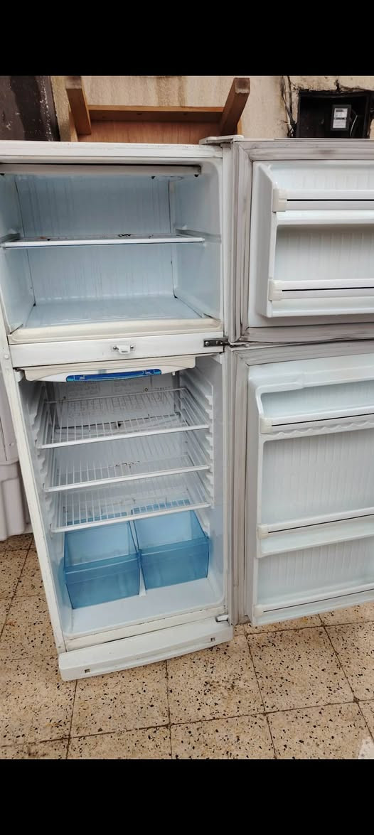 ثلاجه كونكور وضع شركه حجم 18  الشراي يتصل ***********-
‏‪0750 791 3697‬‏ وادي حجر
