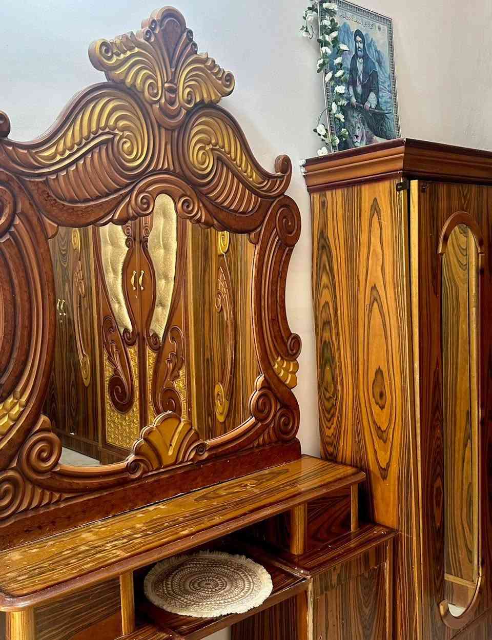 زاويا وميز مرايا وكومديات ٢ وتاج الجربايه كلهن ب٣٠٠ قفل

عنوان الكوت دور الشؤن


**إذا كنت صاحب هذا الإعلان وتريد حذفه لأي سبب، رجاءا أرسل رسالة إلى الدعم الفني**