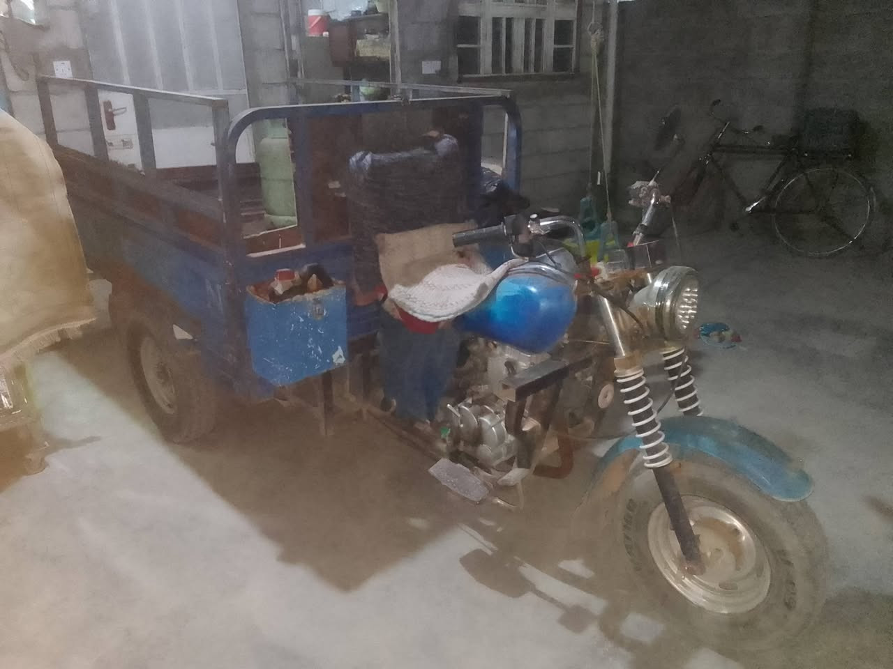 السلام عليكم ستوته دايوان للبيع السعر 650 اوراق كامله الاستفسار ***********المقداديه الوجيهيه
