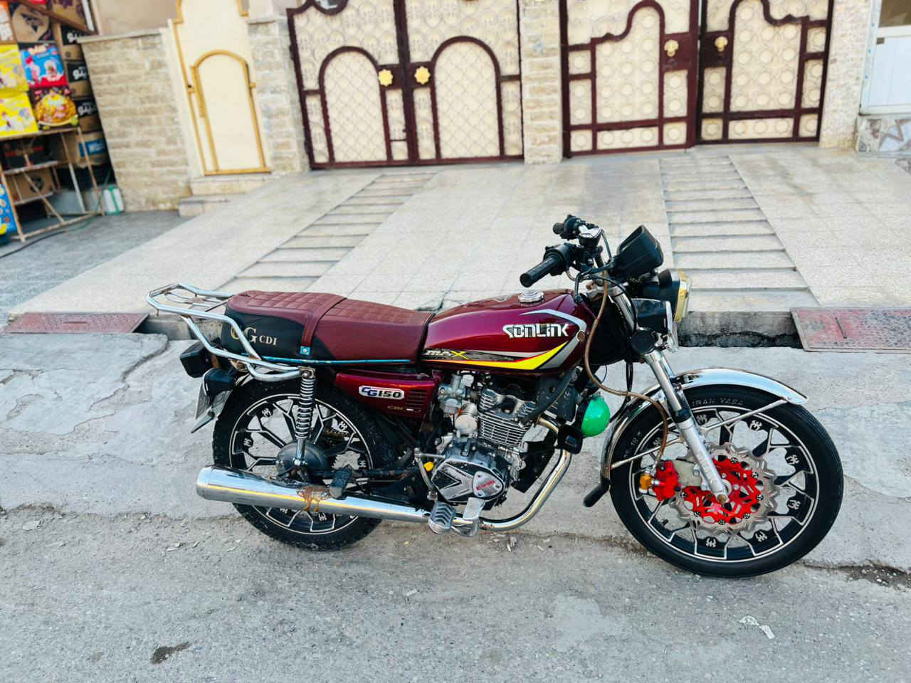 السلام عليكم 
ماطور 
مرقم نينوئ شرط التحويل سنويا 2030 نضافه
كدام العين  السعر مليون وا 1750وبي مجال
***********
