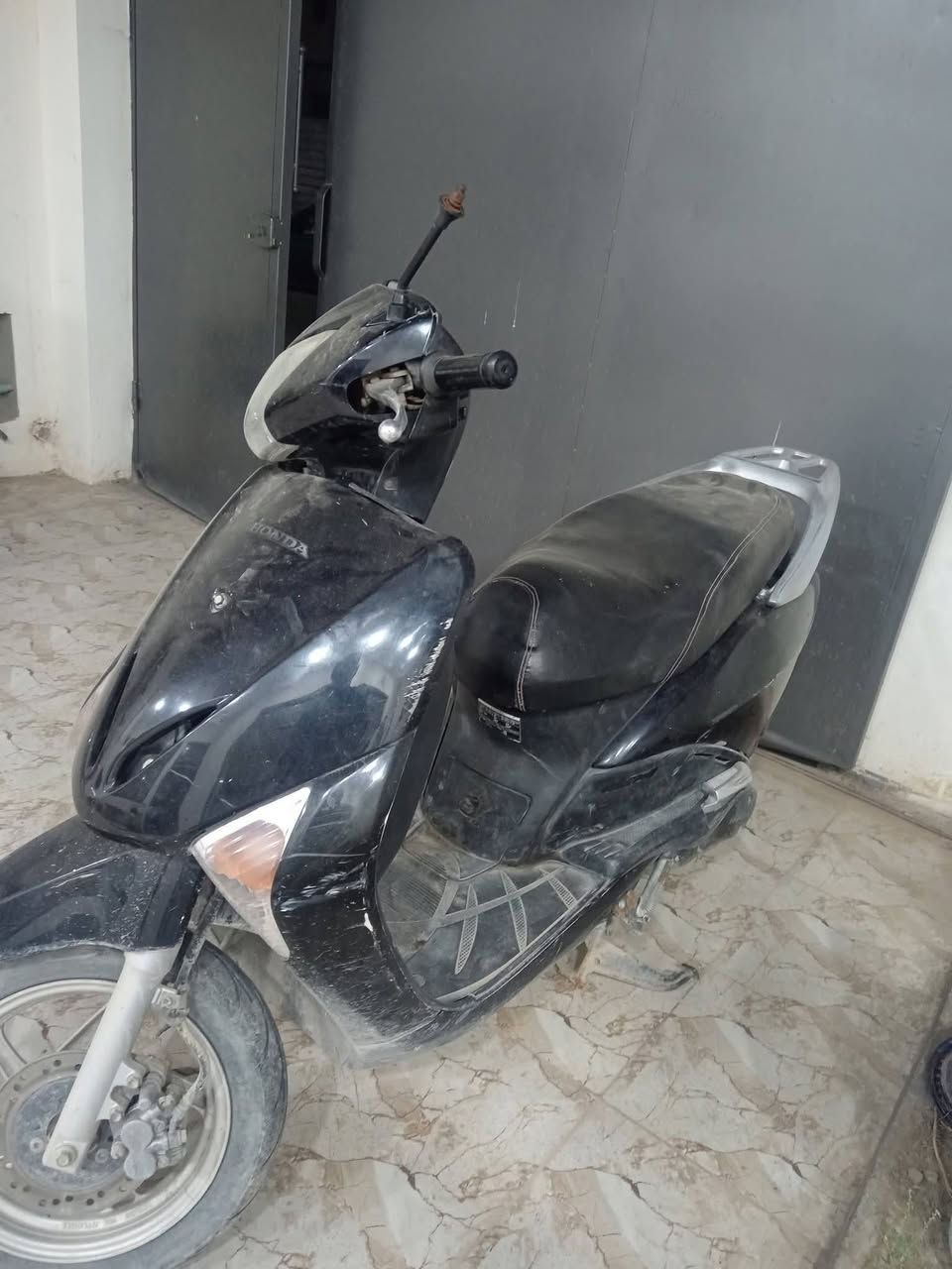 ليدي حديث  للبيع سعره 500  بي مجال مستعجل عل بيعته


**إذا كنت صاحب هذا الإعلان وتريد حذفه لأي سبب، رجاءا أرسل رسالة إلى الدعم الفني**