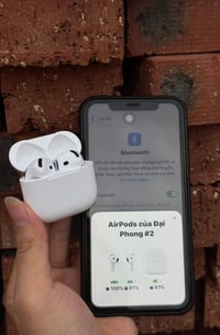 سماعات باله أمريكي Air pods 4 الحديث اصلي باله أمريكي ، باله مستعمل بس...