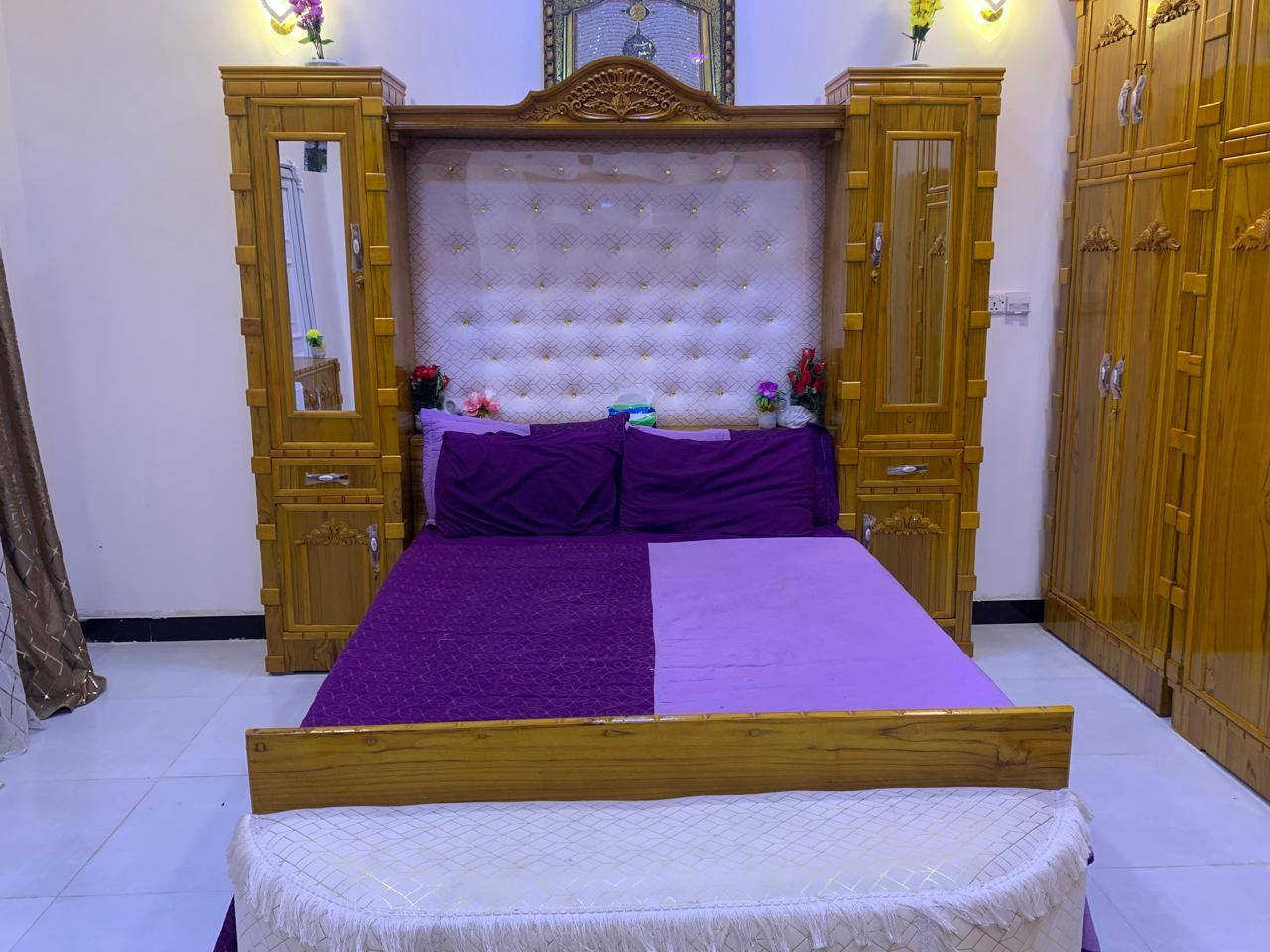 السلام عليكم غرفة اخشاب صاج درجه أوله للبيع نضيفه كلش استعمال قليل كلش بعده جديده 
سبب البيع غيرت سكني لغير محافظه 
مكانه ميسان كميت
السعر مليونين 
*********** الأستفسار
