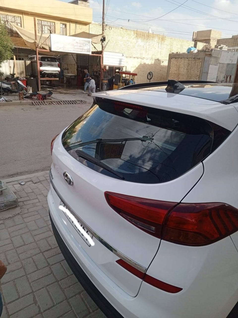 ألسلام عليكم
توسان موديل 2020خليجي
شركه الكاصد مكفوله كفاله عامه 
من صبغ وتبديل وفتح
كير مكينه تبريد وضع شركه 
 فول مواصفات واحد ع واحد
مواصفات
بصمه
بانورما
نقطه عمياء أوتو ستوب
تحكم ستيرن
تبريد قطعتين
شاحن واير ليس
تحديد مسار
كشن كهربائي
أوتو ستوب
فور ويل
سستم سماعات انفنتي
اريل نفكيشن
لد نهاري
بعد بيهة هواي مواصفات
رقم بغداد 
ماشيه 56
سيارة نظيفة جداً جداً 
مكان السيارة بغداد
***********
