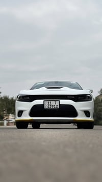 تشارجر ٢٠٢٠ • ماشي ٢٣٠٠٠ • ٦ سلندر