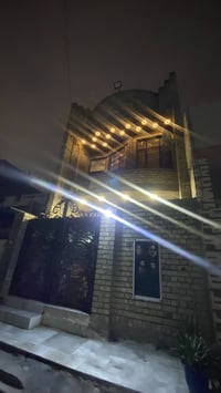 بيت مساحة 100 مسلح واجهه 5 نزال 20 بناء سنة 2020  يحتوي على ٣ غرف نوم ...