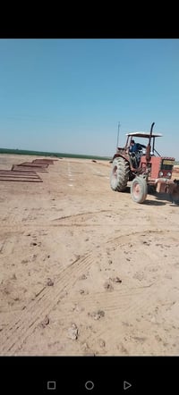 يتوفر تنكتر برينه لحفر الطاقات الشمسيه وأعمدة الكهرباء والأشجار 078097...