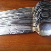 ملعقة أم السنبلة • ٢٤ قطعة • موصل