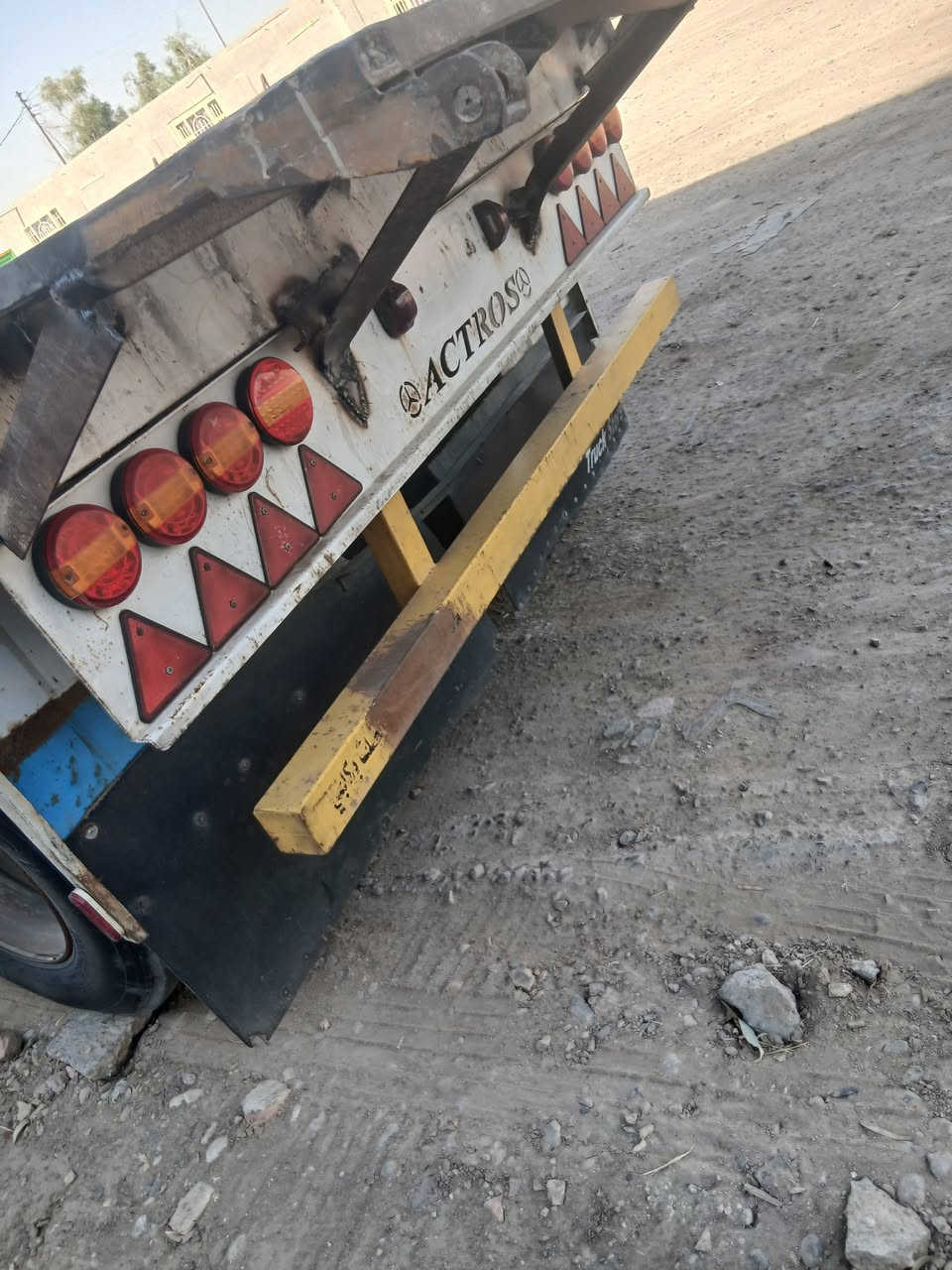 سلام عليكم عربانه للبيع لستفسار ع رقم ***********
