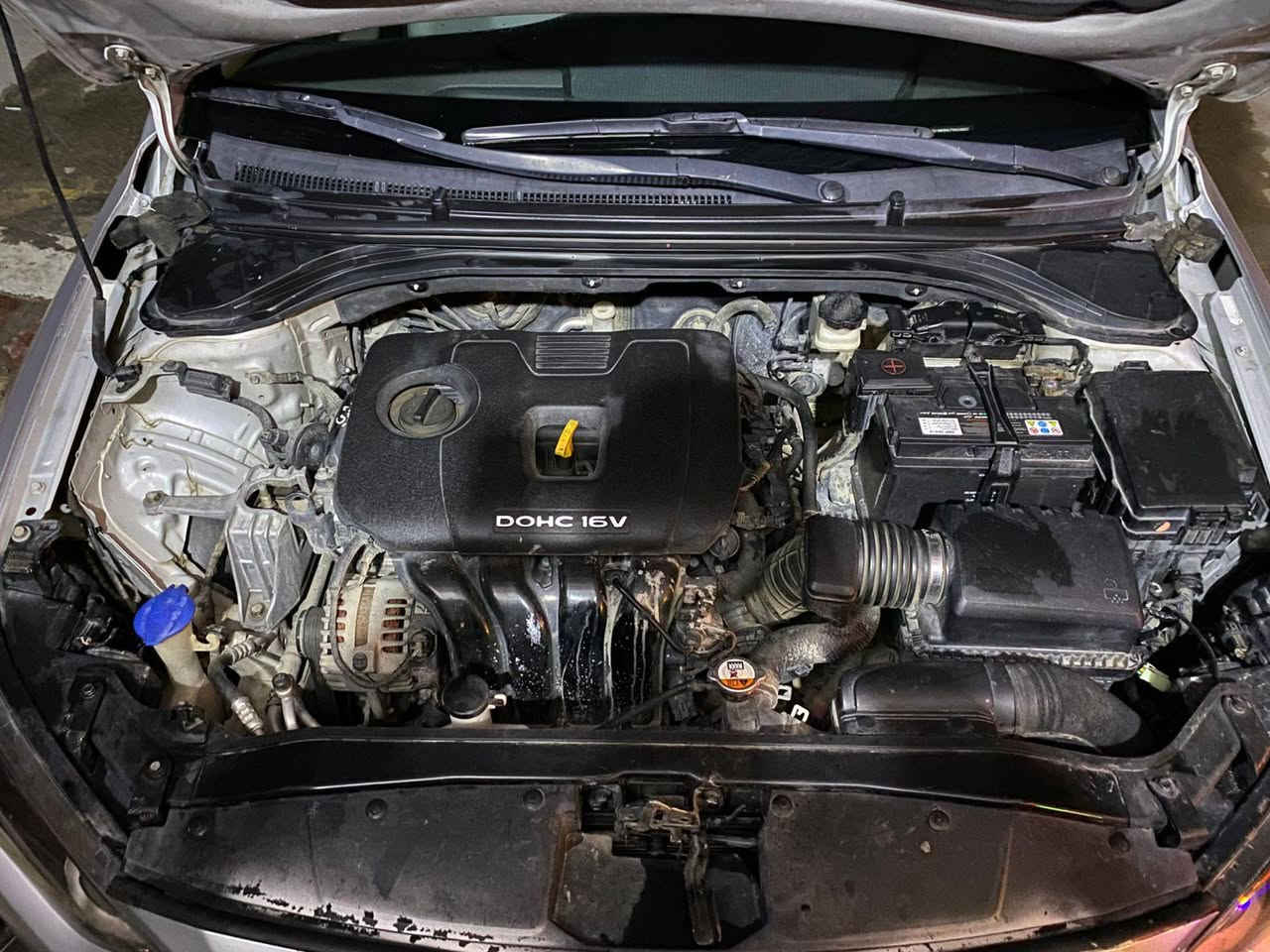 السلام عليكم
الانترا  امريكي للبيع او مراوس موديل 2017 

حادثها بنيد فقط 

فول عدا الفتحه معروفه مواصفاتها 

محرك  2000 دوش جديد و كير جديد  

تخم تاير جديد 

تبريد خير من الله 

زوج اليتات خليجي 

مكان السياره الناصرية مركز

***********
