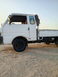 بنجو موديل 94 سياره بس راعيها احد من دله سعر 20 ورقه وبيها مجال 078437...