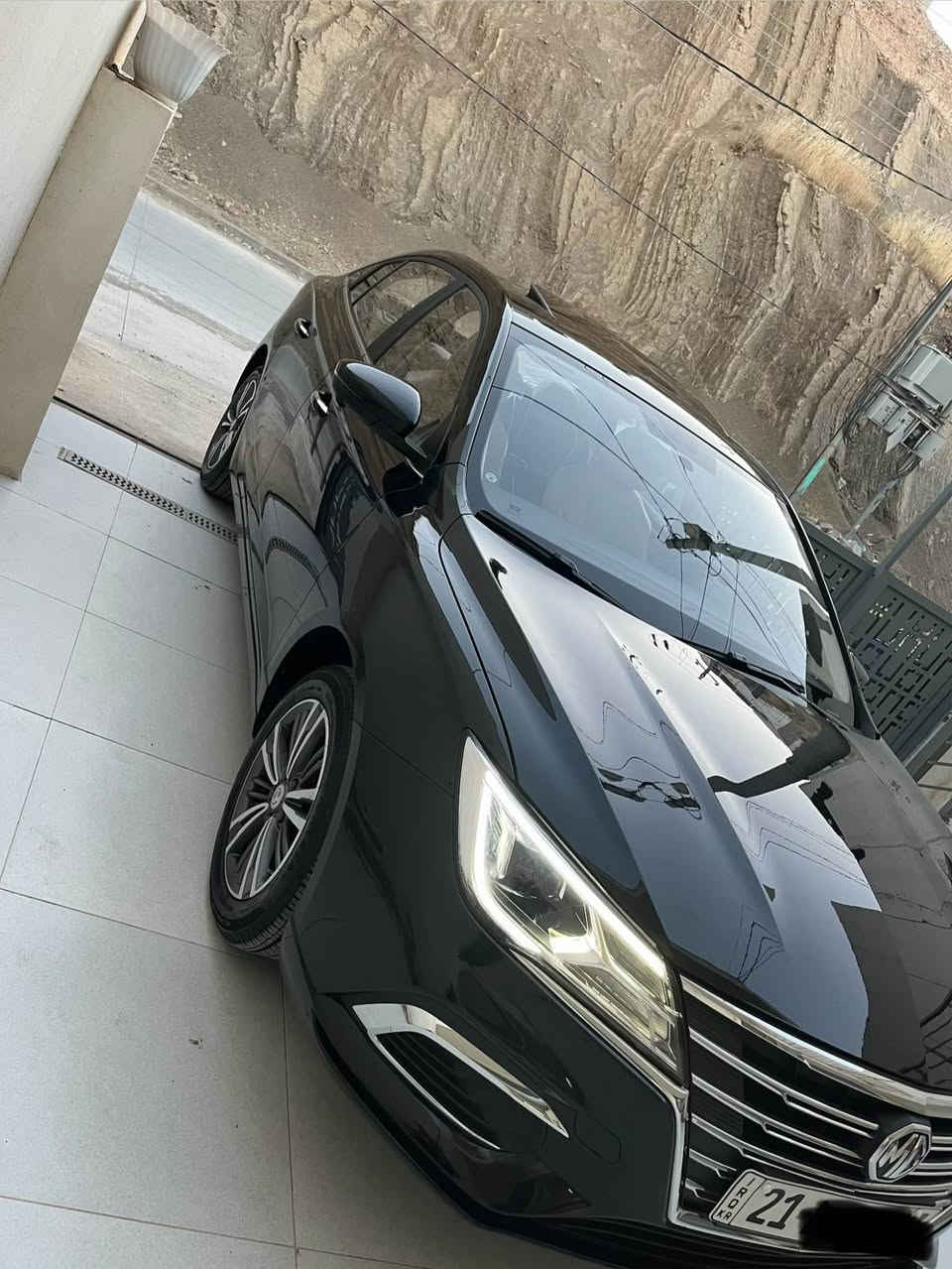 بەناوی خوای گەورە 
Mg 5 luxury 2023
فول فول مواسەفات 
شاشە
بەسمە
کوشن هیتەر
چوار کامیرە
کوشن جڵد
کوشن کارەبا
حاسە 
ئۆتۆ هۆڵد
برێگ بەسمە
ئاوێنە شەفت و کارەبا
لیدی دواوە و پێشەوە
ویل کڕۆم بیلاد
سەیارەكە ضەمانی شەریكەیە

زۆر مواسەفاتی تر
سەیارەكە ٥٧ هەزار ڕۆشتوە گێڕ و مەكینەی بەشەرت 
كەمێك ساردی هەیە دەرگای دواوە سۆنەرەكەم داناوە 
سعری 105 گەڵا و معامەلە تكایە گەر مشتەریت تەلەفون بكە  .. سلێمانی
***********
‏‎ السليمانية, العراق
