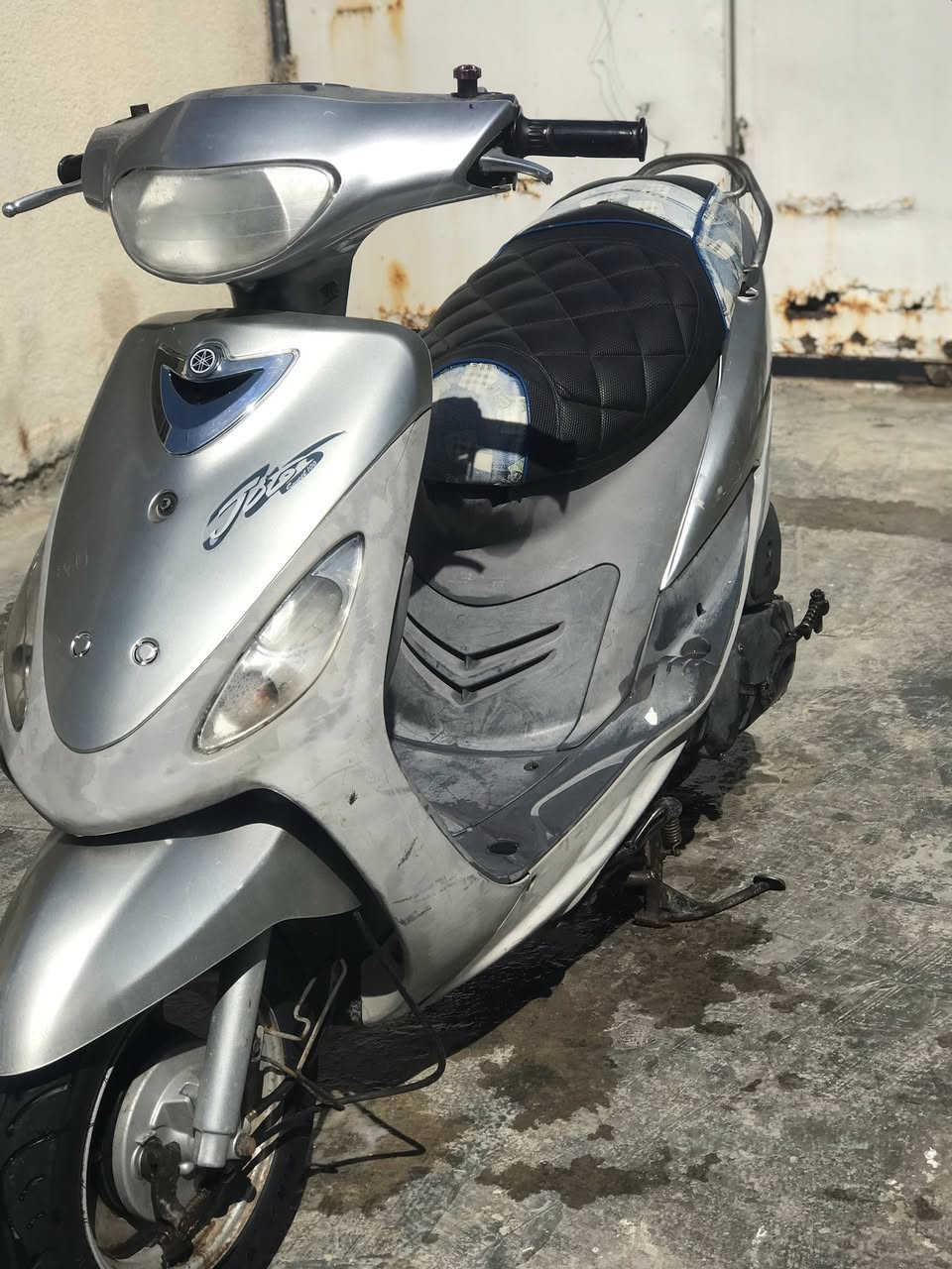 سلام عليكم ماكس منغولي للبيع الدراجه مرتبه  شلعه معدل بيه كشن اربعه ولف وصلانصه اف ام داخل مولح اشاير هورن  كله شغاله نكره سلف سعر ٥٧٥ وبيه مجال مكاني سده الهنديه. ***********
