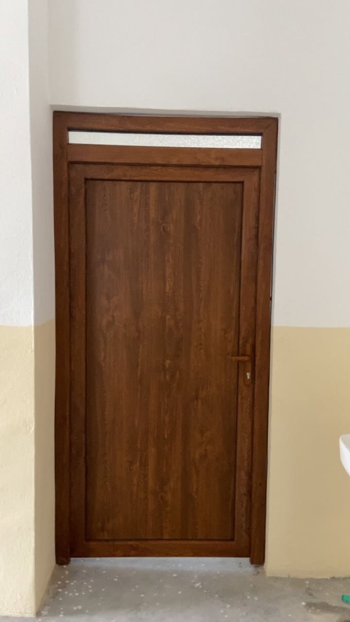 جانب من اعمال معمل الراحة للالمنيوم 
مستعدون لعمل جميع أنواع الأبواب والشبابيك الالمنيوم/pvc بكافة احجامها و انواعها 
كل هذا يكون حسب رغبة الزبائن الكرام
العنوان : الانبار _ هيت_شارع الجبل 
للحجز والاستفسار الاتصال ***********
