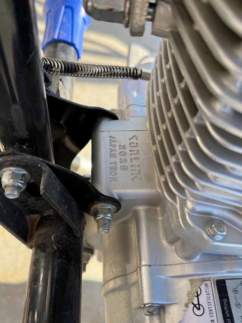 تايگر للبيع
السلام عليكم تايگر موديل 25للبيع
5نمر مكفوله كفاله عامه شرط
كهربائيات كلها شغاله ما عدا الشاشه 
مشتغله بس بيها نقص ارقام كيج بانزين يشتغل
شرط الموطور نضيف كدام العين
السعر 750 وبي مجال
يرهم مراوس حسب القناعة
العنوان بيجي المزرعه
هـ/***********
