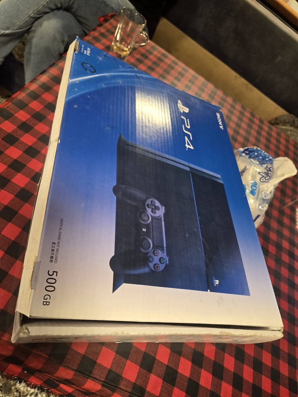 بلي فور للبيع السعر 200
مهكر +يدات ثنين  
حتا الوصل الشراء موجود  
تجي تشوفه واشغله كدامك 
المكان بغداد البنوك  
***********
