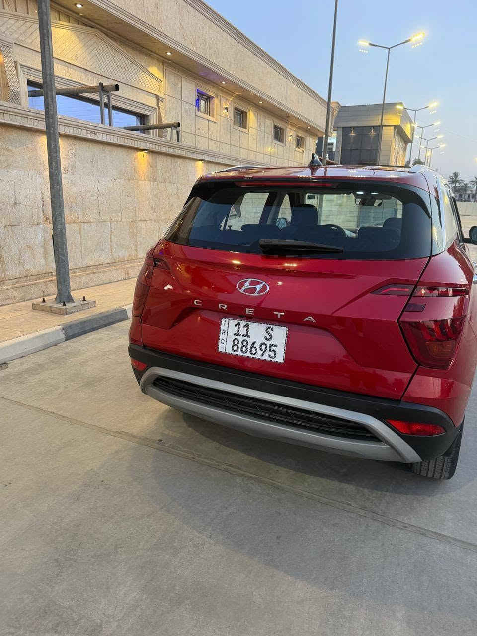 كريتا 2023  خليجيه بغداد باسمي
فول موصفات..
بصمه
بنوراما
شاشه داتو شو
مري شفط
تبريد قعتين
كراسي جلد
تبريد شاشه
شاشه وكامره اعلى فئه اني مستلمه زيرو على ايدي استخدام بيت.. 
ماشيه 26
محرك كير تبريد برغي مملزوم 
بيه جوه الرقم صار صبغ ارثر ابو دلفري طخه نصبغ جوه الرقم ممبين اصلا.. 
مكاني بغداد الكرخ حي الجهاد. 
للبيع الشراي يتصل والينطي سعر معقول ابيع.. 
... ***********... بغداد, العراق
