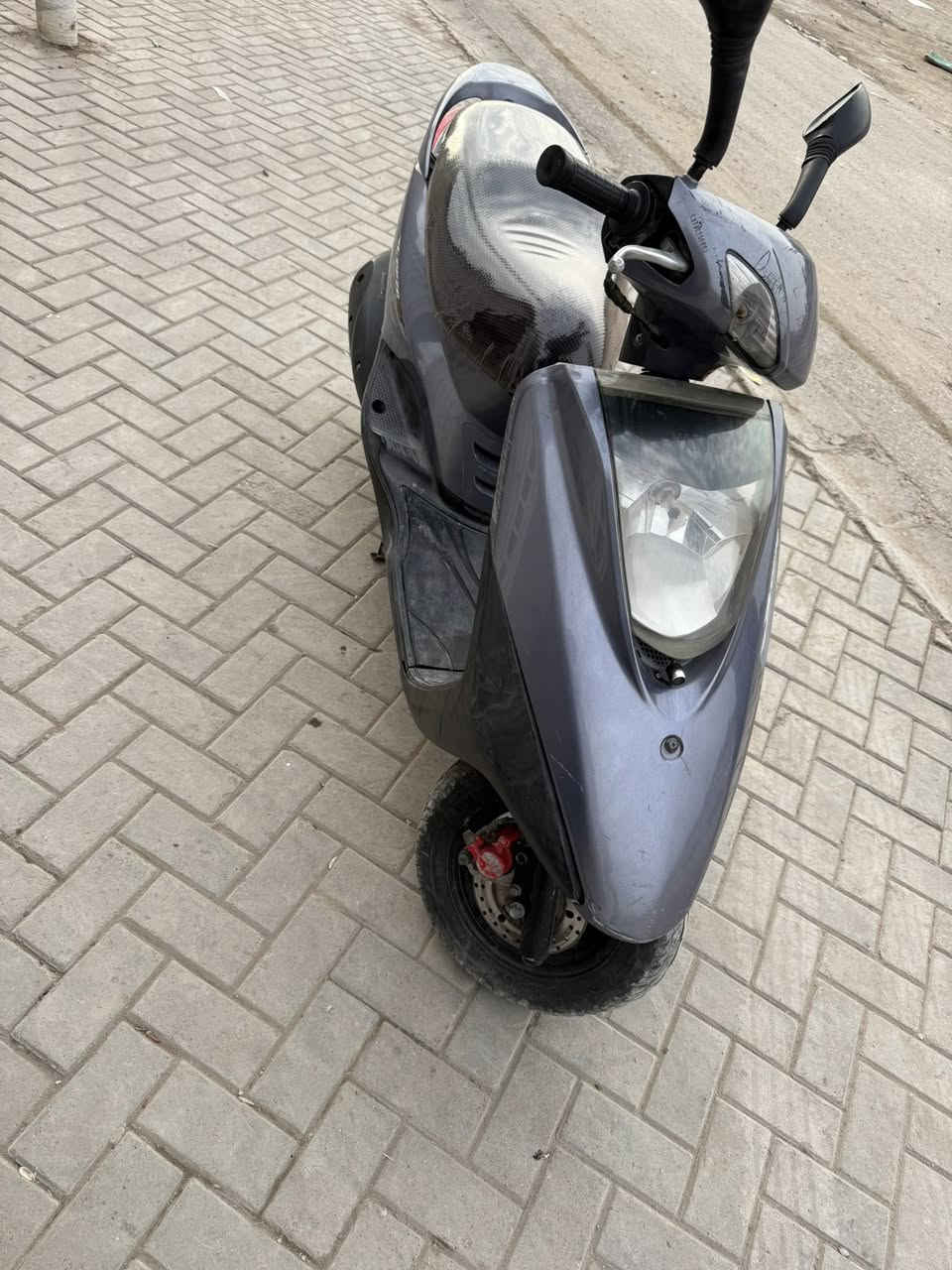 سلام عليكم البيع أو مراوس دراجه ابريز مال رمبه جديده بس بيه بدأت اكلج  عارضه ٧٥٠ وبيه مجال مكاني زعفرانيه رقم الهاتف ***********
