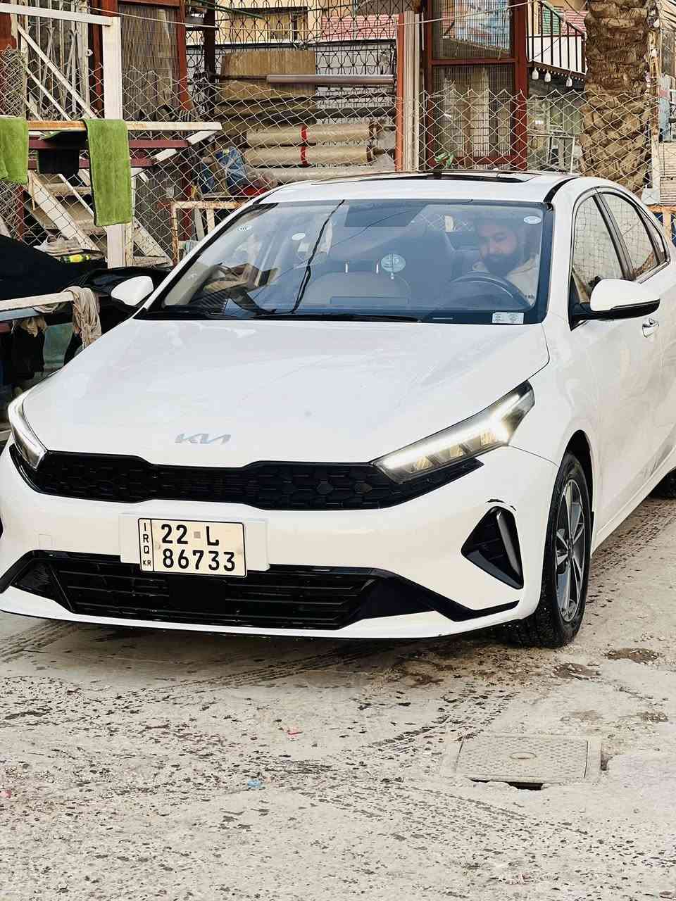 السلام عليكم 
كيا كي ثري K3 موديل 2022 

الي تجي فول  مواصفات تحكم ستيرن كامل سلايد فتحة 

محرك 1500 دبل نوزل كير 8 نمر 

رقم اربيل بأسمي تحويل مباشر

 ماشية 57الف 

🔴المواصفات 

✅️فتحة

✅️شاشه كامرة 

✅️تبريد قطعتين + لمس

✅️تحكم ستيرن جهتين 

✅كروز ️مثبت سرعة 

✅️بصمه أبواب و بصمه تشغيل

✅️شاحن واير لس 

✅️شاحن تايب سي شحن سريع 

✅️كير طياره 

✅️يدات نيكل 

✅️شاشه بالكير

✅️لايت لد زينون 3 عدسات متحركة + الخلفي هم لد متصل 

✅ أشاير لكزس️ متحركة 

✅المري الجانبية بيها ️اشاير + هيترات 

✅️صندوك ذكي بصمة ( يفتح عند الاقتراب )

✅️كشنات جلد أبيض وليس أسود 

✅️سايد بريك بصمة

✅️أوتو هولد (auto hold)

✅️درايف مود 4 وضعيات
✅️(sport+eco+smart+comfort)
شاشة عداد دجتل 
وبيها بعد مواصفات 
⬅️ السياره بدون أي صبغ ولا بارد مكفولة 

 للاتصال  ***********
بي واتساب  

السعر 138 ورقة وبيها مجال شي بسيط

 📌 المكان بغداد  شهداء البياع
