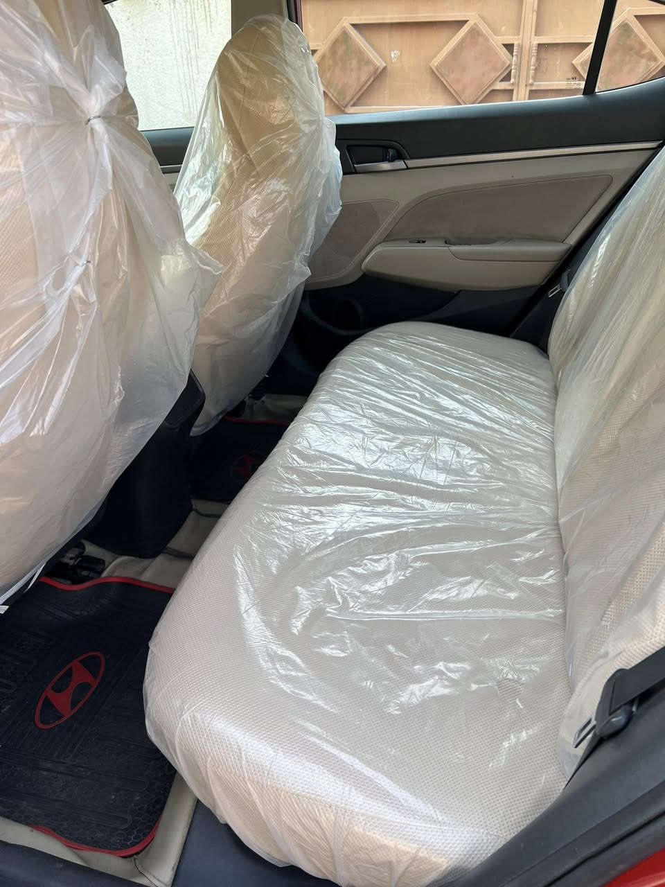 النترا 2018 رقم اربيل 
مواصفات فتحة بصمة 
ثلاث نظام قيادة 
رادار كامرة دوارة بلادي 
حادثها جاملغ خلفي 
وقليل من الجنطة 
السيارة بأسمي 
مكاني بغداد الغزالية السعر 
130 وبي مجال حك الجية 
متواجد واتساب 
***********
