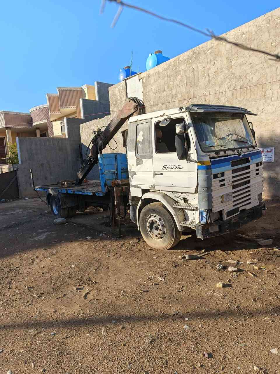 السلام عليكم كرين سكانيه للبيع (شغال) بدون تحويل مكان بغداد قرب جزيرة بغداد السياحيه  اتصال *********** السعر 40$قفل
