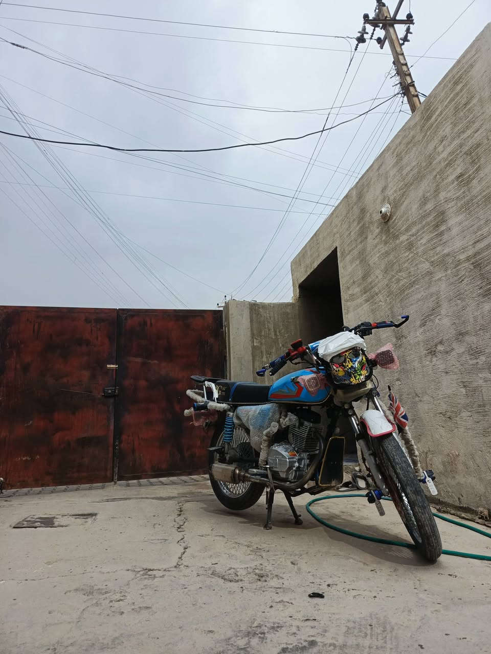 يالله دراجه للبيع 
تايكر موديل ٢٤ 
اوراق منفيس ووصل شراء 
سعر ٧٠٠ الف قفل 
موقع رمادي ٥ كيلو 
استفسار فقط مراسله واتساب او خاص 
رقم***********
