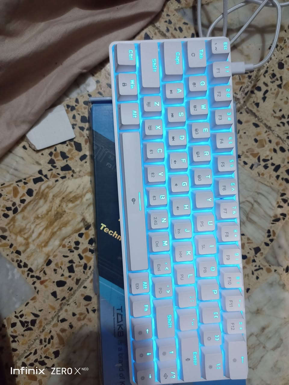 كيبورد كيمنك اصلي ثقيل جد خلي سعر وبالعافية


**إذا كنت صاحب هذا الإعلان وتريد حذفه لأي سبب، رجاءا أرسل رسالة إلى الدعم الفني**