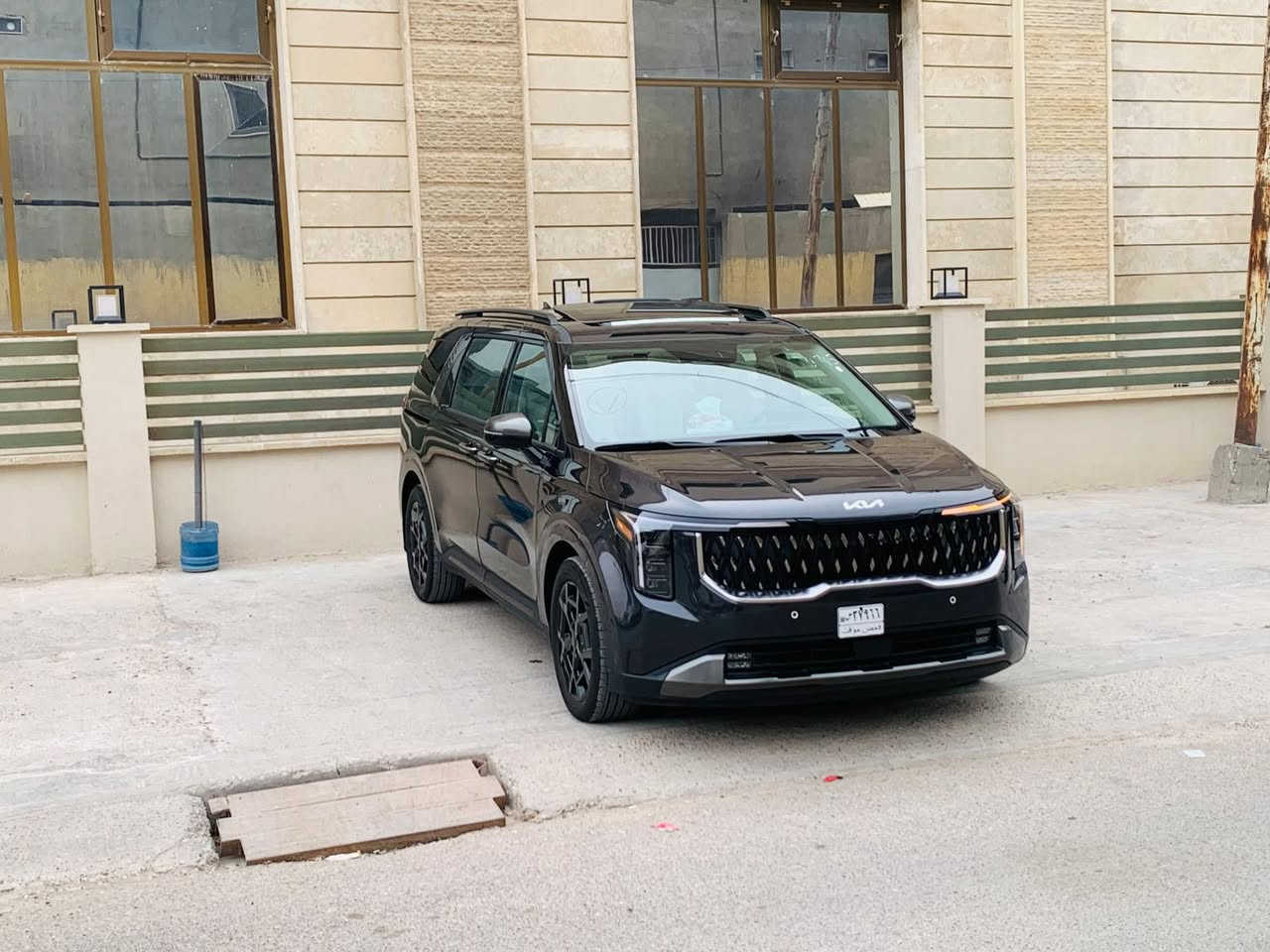 ياالله

السلام عليكم 

كيا كرنفال هايبرد 2025 SX  بلاك ادشن برستيج وارد امريكي 

Kia Carnival Mpv Sx Prestige 2025 1.6 Hybrid

                  Hybrid حجم المكينه : 1.6 تيربو + هايبرد 

         المسافه المقطوعه : 9 الف ميل  

            الضرر : بنيد دعاميه نفس الون     

             حالة الايرباك : دركه  

#مواصفاتها 

1.شاشه + شاشات خلفيه

2.كامرات 360

3.بصمه

4. بنوراما فتحتين

5.ويل كب اسود

6. تشغيل عن بعد

7.حساسات خلفي امامي

8.بيبان كهرباء

9.لايتات لد

10.لايتات زنون

11.بكلايتات لد

12.اشاير بالمري

13.رادارات 360

14.كشنات جلد 

15.ثلاث قطع تبريد

16.هيترات بالكشنات حار بارد امامي خلفي

17.هندبريك بصمه

18.شحن وايرليس

19.هيتر بالاستيرن

20.كشافات 

21.مري شفط

22.كشنات كهرباء امامي خلفي

23.كشن السايق ميمري

24.تحديد مسار

25.نظام ايكو سبورت عادي

26.كامرات محيطية داخل السياره

27. كشنات خلفيه VIP+ كهرباء 

28 .داتا شو

فول موصفات 1/1 جاهزه مرقم بغداد 

🟩 السعر  _ الطلب في التعليقات سيأتي إليك مباشرة 

تفاصيل اكثر هذا رقمي ***********

مكان السياره بغداد
