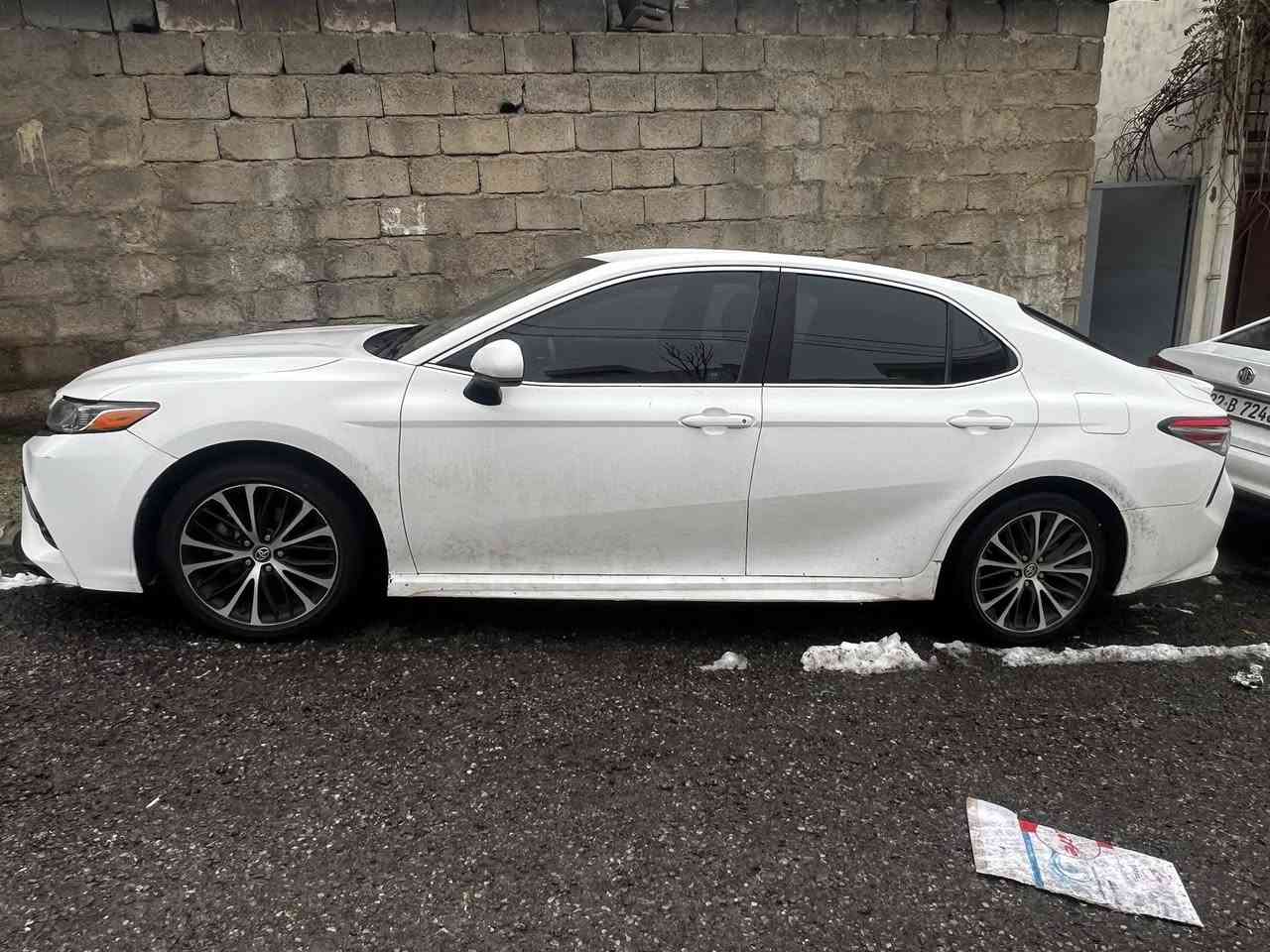 كامري موديل ٢٠١٨ كلين سه نه وي نوێ زۆر خاوێن موسفات SE سعری ١٩٥ معامەلە
***********
