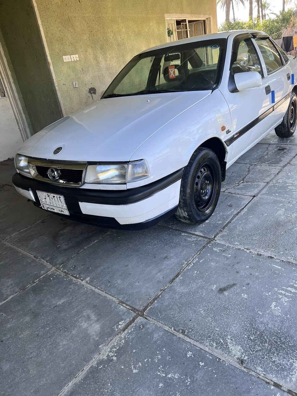 ‏ سلام عليكم
￼أوبل فكترا موديل /92/ السنوية صالحة لغاية/2028/ سيارة محرك 1600 مكينة وكير خير من الله تايرات جدد صدرهة خير من الله السيارة اي نقص مابيهة سيارة بلادية بدون صبغ غير متواجد عالفيس يرجى الاتصال بصاحب السيارة هذا الرقم ***********
