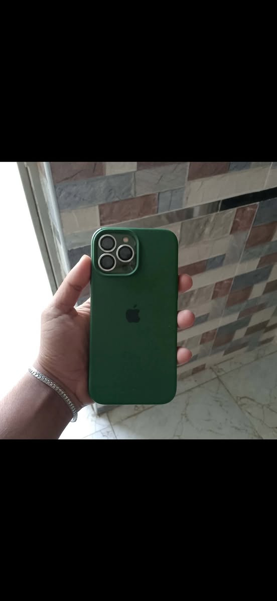 آيفون 13 برو ماكس
ذاكره 256
بطاريه 70 بلاديه صرفه زين 
مبدل كامره وحده 0.5 واكفه 
فيس إيدي شغال 
مكاني بغداد المحموديه 
***********
سعر 425 وبي مجال
