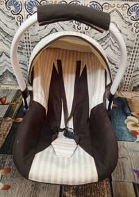 هزاز أطفال • نظيف • جديد