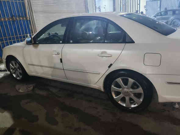 السلام عليكم سيارة سوناتا موديل2011سياره نضيفه مابيها اي نقص محرك2000 تبريد صدر100/70سيارة خير من الله سيارة بيها3قطع رقم بغداد انكليزي مكاني بغداد سعرها115$ رقمي***********
