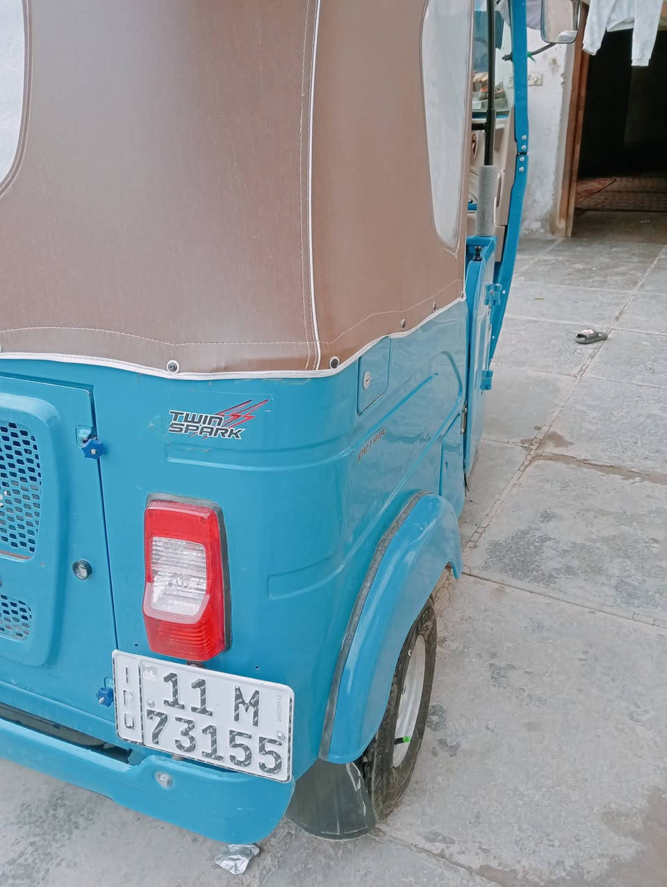 سلام عليكم تكتك للبيع مديل21/شهر 12. الرقم /***********
