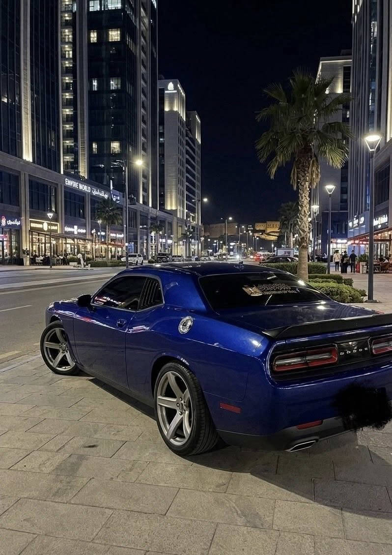 اسلام عليكم دودج جالنجر للبيع فقط — SXT موديل 2019 🇺🇸🔥
سيارة نظيفة جداً وبحالة ممتازة، استخدام شخصي ومواصفات

السياره اربع قطع فقط رش بدون معجون بدون تكم والبنيد محدث gt

🔹 المحرك: 3600 (6 سلندر) قوي وعملي

🔹 اللون: أزرق مميز جداً 💙

🔹 الرقم: بغداد دولي باسمي

🔹 ماشية 68مي

🏁 المواصفات الكاملة 🏁

✔ دخول ذكي (بصمة تشغيل + بصمة أبواب)

✔ شاشة كبيرة أصلية

✔ نظام ملاحة GPS 🗺️

✔ Apple CarPlay

✔ مقعد سائق كهربائي

✔ مرايا تعتيم ذاتي

✔ كاميرا دوارة

✔ Sport Mode

✔ لايتات LED

✔ سبايدر خلفي وكالة

✔ رنكات نجمة خسفة قوية اصلي قياس 20

✔ تايرات أمامي جدد

✔ باقي مواصفات SXT المعروفة كاملة

🔧 الحالة

السيارة بحالة الشركة

لا برمجة ولا تعديلات

ممشاها جدا نضيف

السعر:136$ ورقه

السعر بي مجال بسيط للجادين فقط

📍 مكان السيارة: ديالى بعقوبة

📞 التواصل خاص أو واتساب

***********
