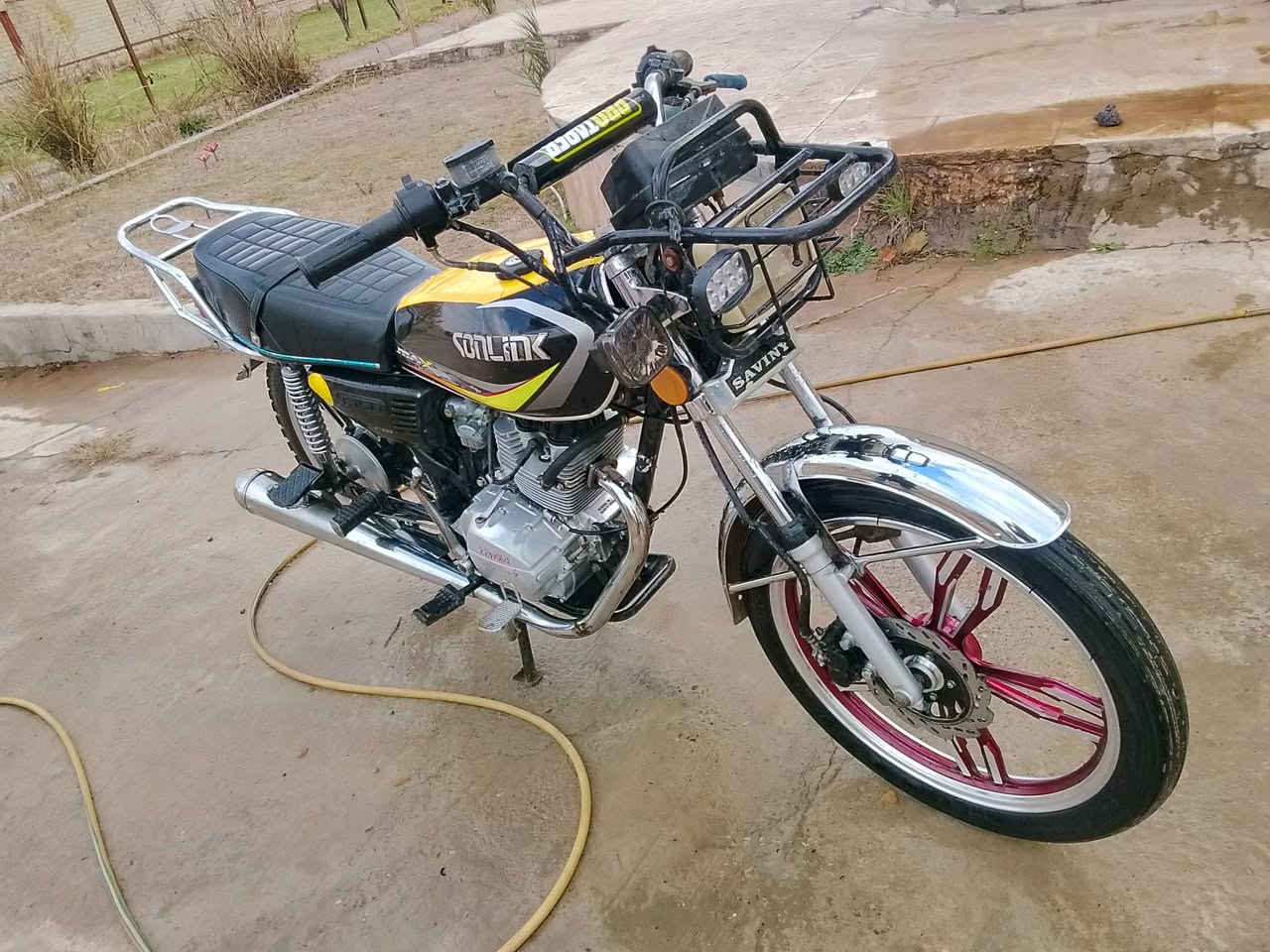 سلام عليكم دراجه سيفان موديل 21ناشاط فول كلو شغال مانقصه كلشي مكان بيجي سعر 370بي مجال شراي محرك مفتوح مره واحده فقط عليه يدي *********** دشبول كتروني
