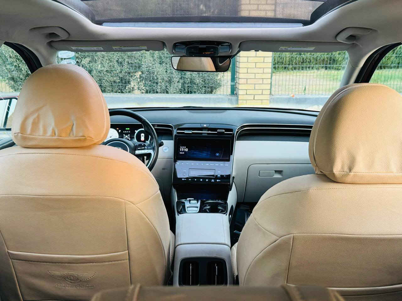 السلام عليكم 
توكسان 2022 فول موصفات سبشل اوردر يعني ماك شغلك مابيها حادثها بابا وره السائق السيارة ماشية 39 ميل  باسمي جاهزة من كلشي  السعر 22000$ وبيها مجال 
مكاني الاعظمية شارع الضباط 
للاستفسار 
***********
***********
