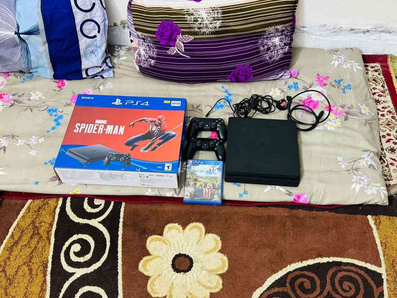 سلام عليكم
بلي 4 سلم
اولاين 
ذاكره 500
ملحقات كامله

وياه جوستكات عدد 2
او اقراص عدد 2
فيفه
او حرب

ب275 
مكاني بغداد الدوره هورجب
***********
