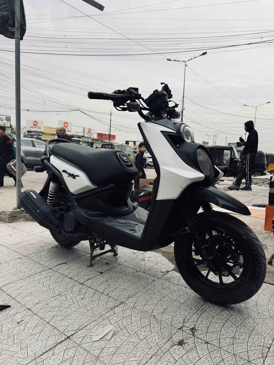 سكنز جبلي 2014
كفالة عامة مثل ما واضحه بالصوره
كلش نضيفة 
كامرات عدد2 بلاديات
برغي ممفتوح بيها 
رمبة مكان الحسينية مال راشدية
***********
