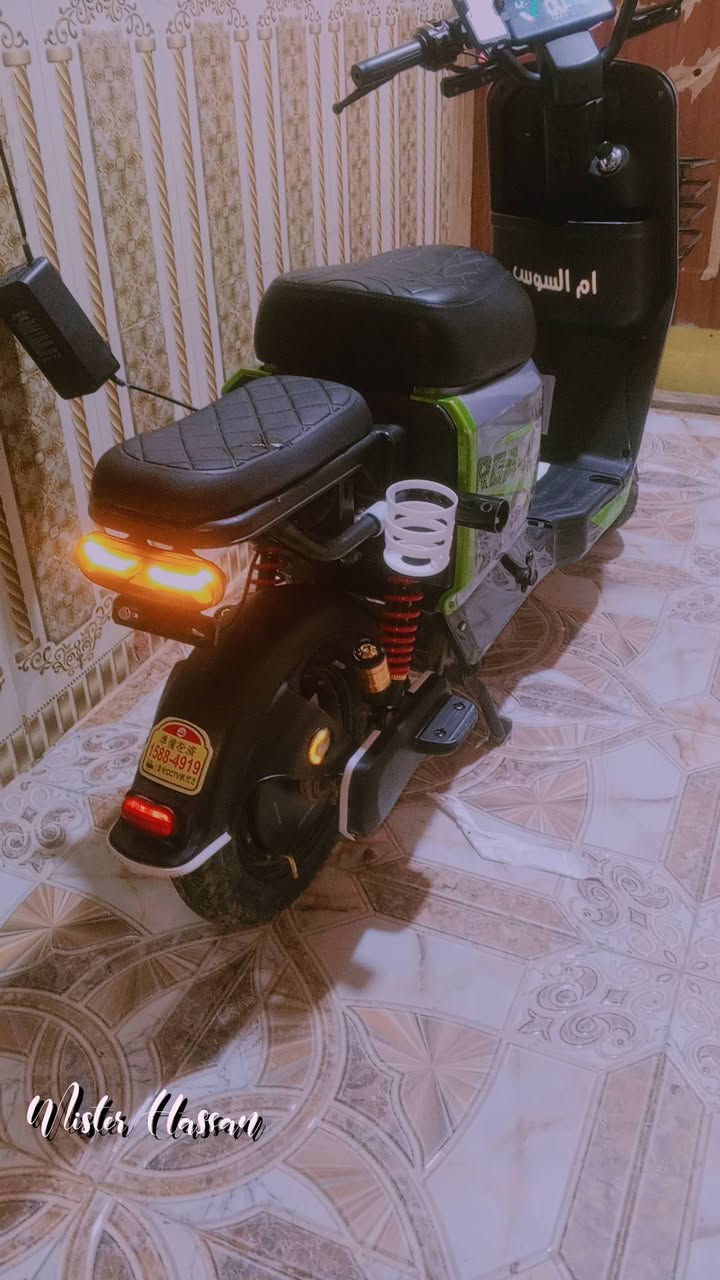 دراجه شحن R7خمس بطاريات الوحده 16امبير المكان البصره شط العرب  موديل الدراجه 2024السعرخاص رقم الهاتف ***********
