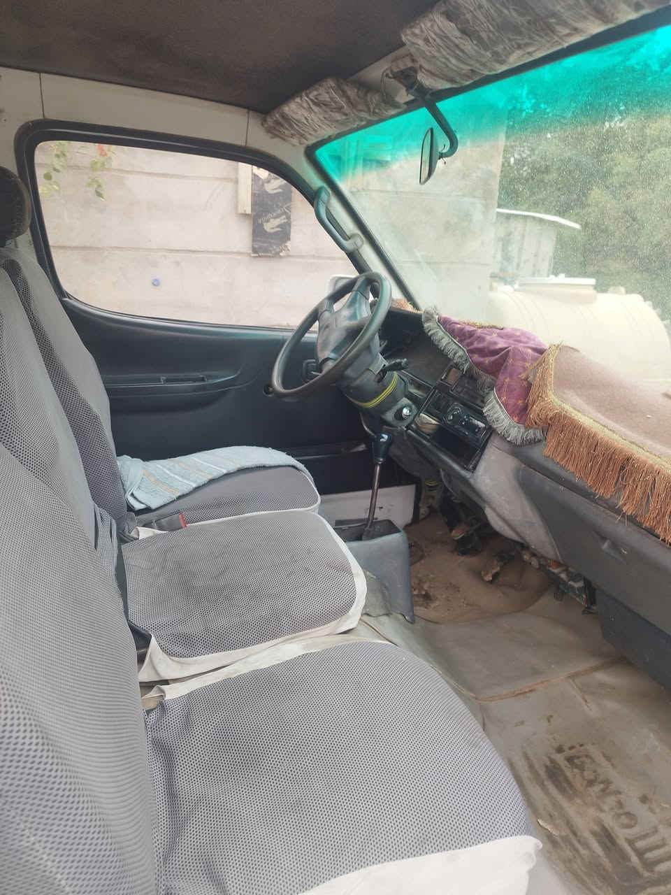 جنبي 2008 كير ومحرك مكفول قبل فتره شديناهن 
السياره بلاديه ولا قطرت صبغ بيه ولا ضربه فقط دشبولها تعبان 
مكانها حسينيه معامل 
السياره بسمنه مصفره من كلشي 
رقم الهاتف ***********
السعر 47 وبيه مجال الطيبين
