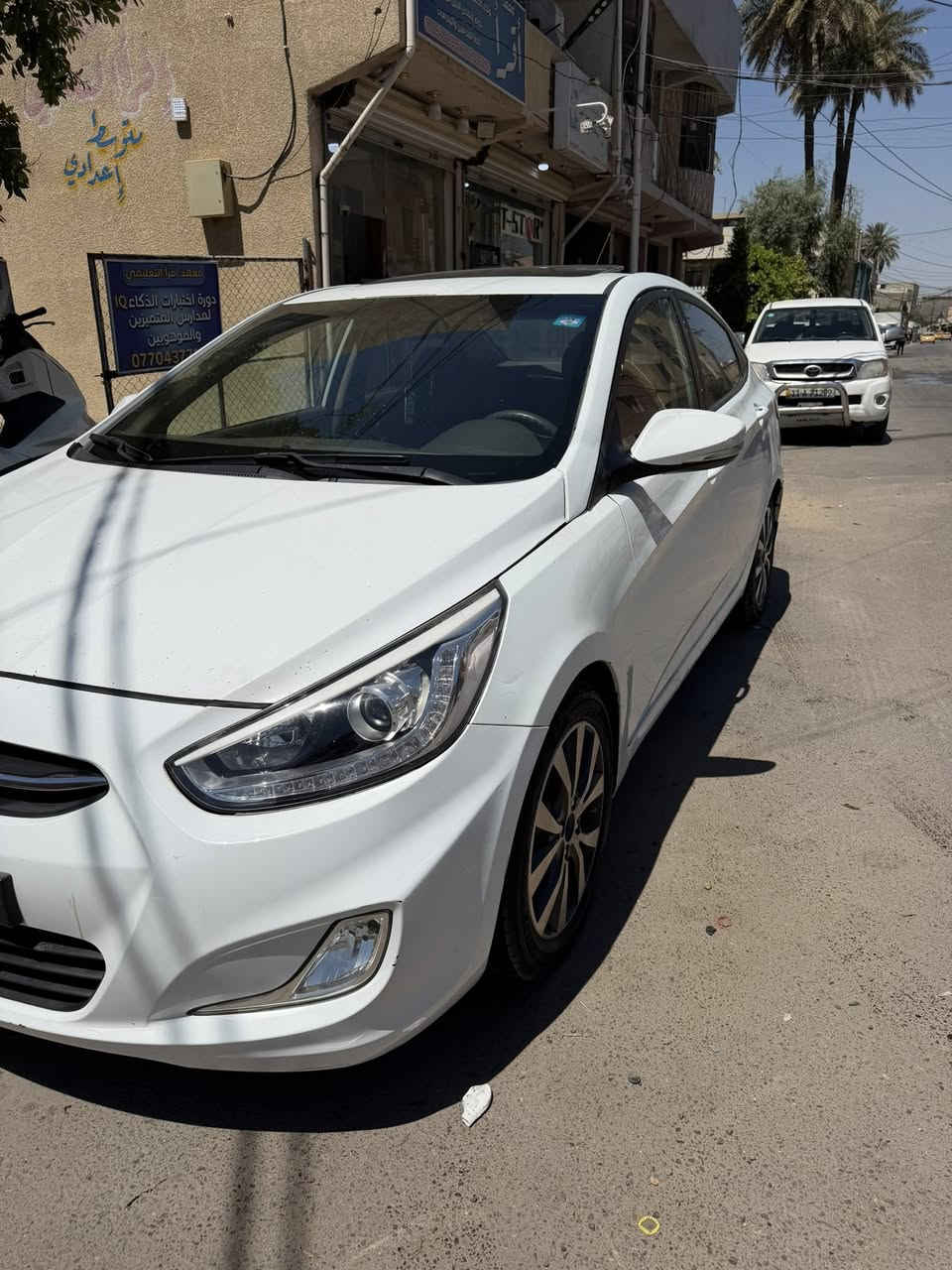 السلام عليكم
اكسنت 2014 خليجية 1600 
السيارة بيهة صفحة تبديل القطع كلهن بلاديات. ابيع حزام 
تبريدهة ثلج شرط الفحص تخم تاير جديد 
مكاني بغداد ***********
88
