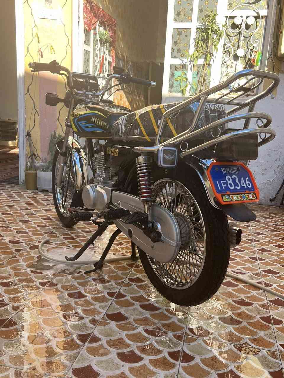 تايكر موديل 23 كفاله عامه بدون أي نقص مكينه ما مفتوحه كهربائيات كله سعر 550وبي مجال مكان بلدروز ***********
