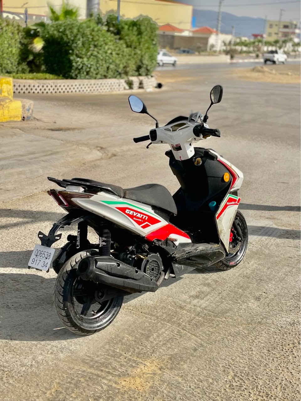 moto ndifa motor mahtot jdid mzal rodaj 10/10
karinaj 7/10 
ta3 khdma soma 9alb loz ✅ الحمادية, الجزائر


**إذا كنت صاحب هذا الإعلان وتريد حذفه لأي سبب، رجاءا أرسل رسالة إلى الدعم الفني**