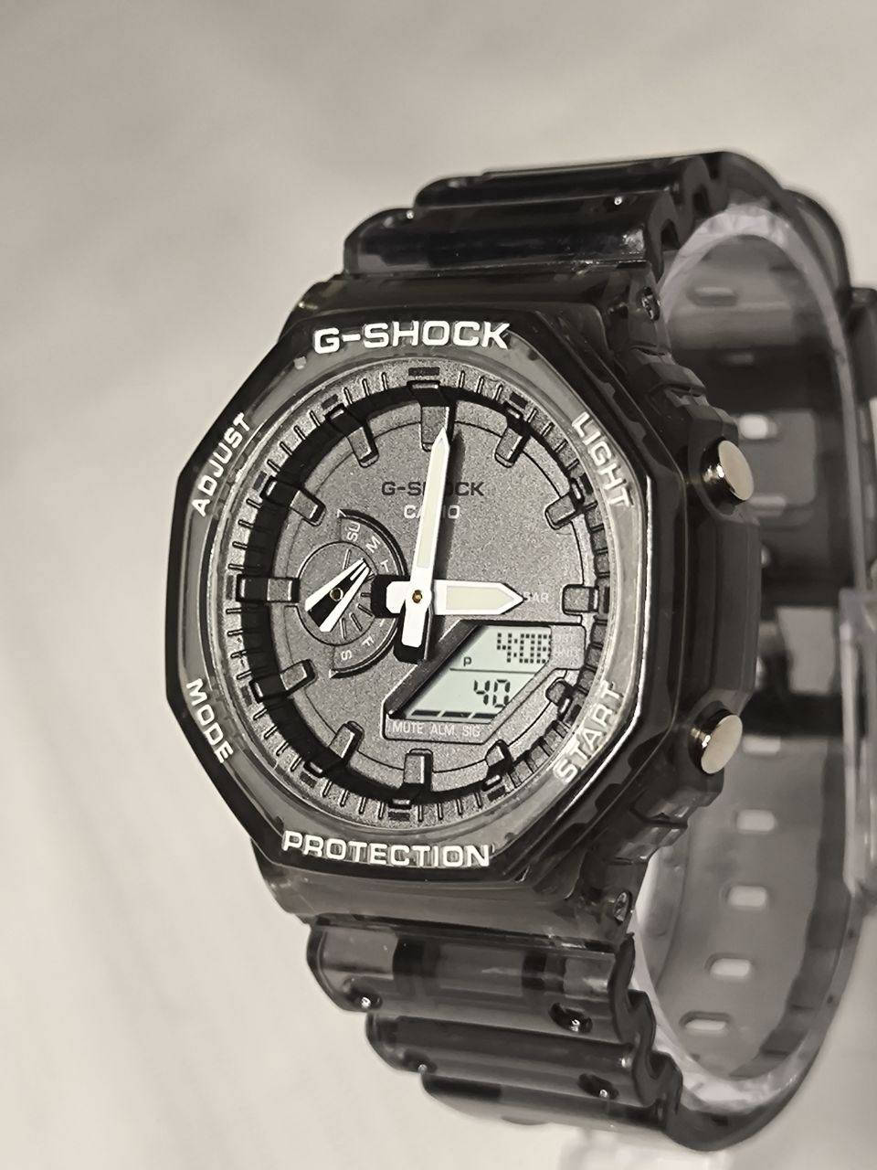 ساعة كاسيو جي  G-Shock GA‑2100 
  
تحفة فنية
لمحبي الرياضي والعملي
عرض مزدوج: عقارب أنالوج + شاشة ديجيتال
وظائف متعددة: منبه، توقيت عالمي، إضاءة
 خلفية واميال لامينوس
الساعة مقاومة للصدمات
 زجاج مقاوم للخدش ومقاومة للماء وغبار
سير ربر مريح للاستخدام اليومي والتمارين
وزن خفيف رياضي ومريح

السعر : 22 ع اول تم 
للحجز والاستفسار يرجى مراسلة الصفحه


**إذا كنت صاحب هذا الإعلان وتريد حذفه لأي سبب، رجاءا أرسل رسالة إلى الدعم الفني**