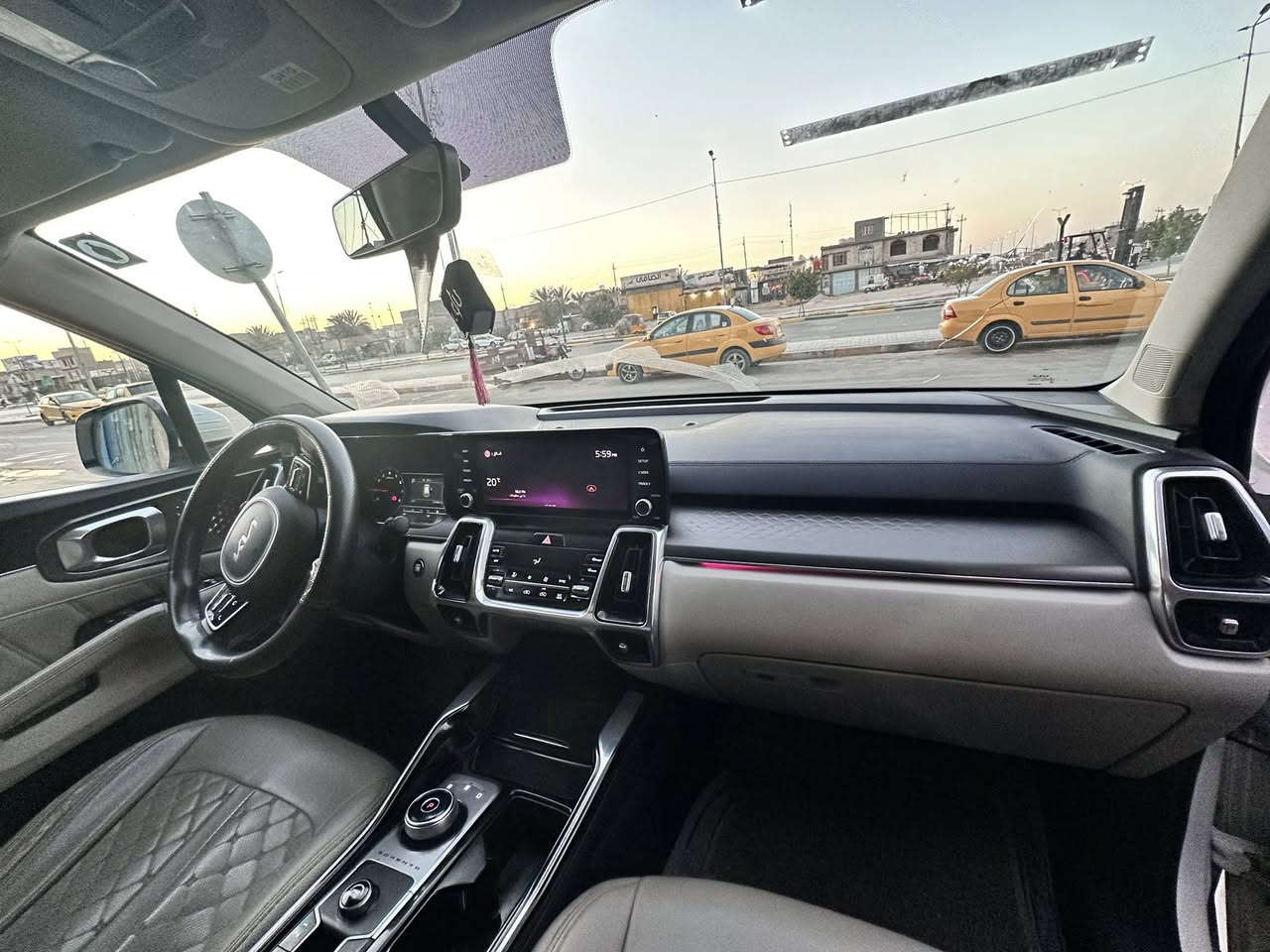 سورنتو للبيع 2022 فول عدّ الفتحه مكفوله كفاله عامه سياره جديده ما ناقصه كلشي تخم تاير جديد وباتري جديد مكاني كربلاء حي العسكري 
الرقم المبايل ***********
